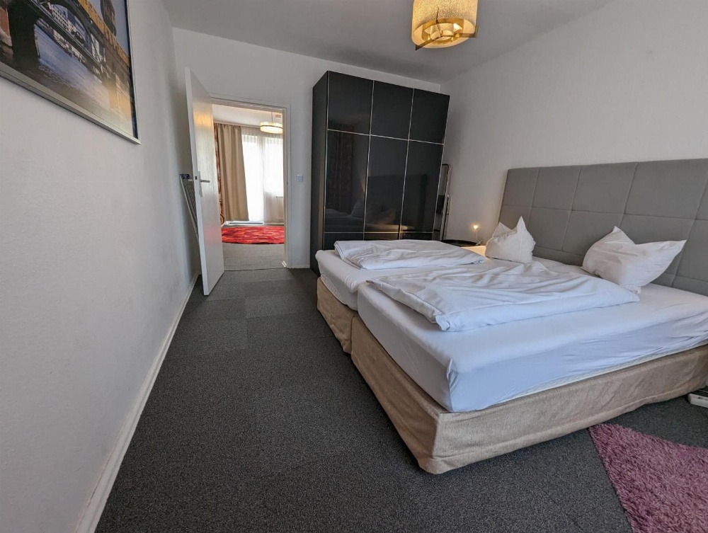 Room 1